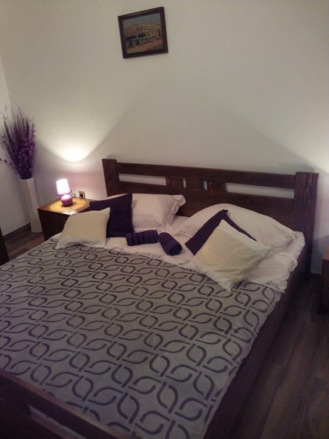 Apartment Artusi Пула Екстериор снимка