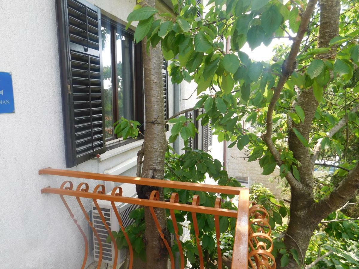 Apartment Artusi Пула Екстериор снимка