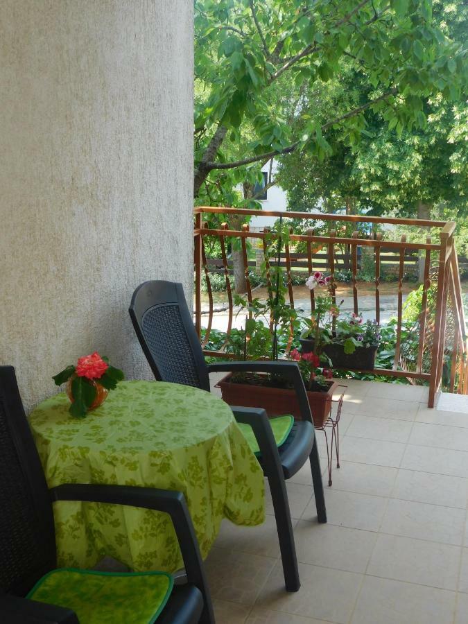 Apartment Artusi Пула Екстериор снимка